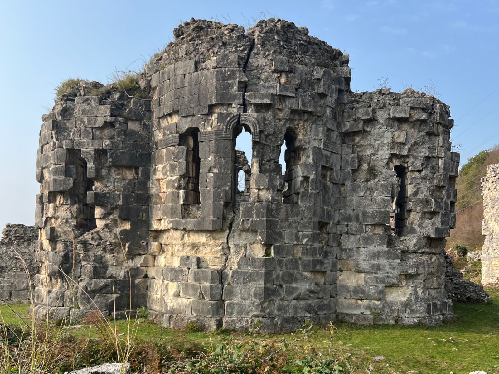 Бзыбский храм Х века