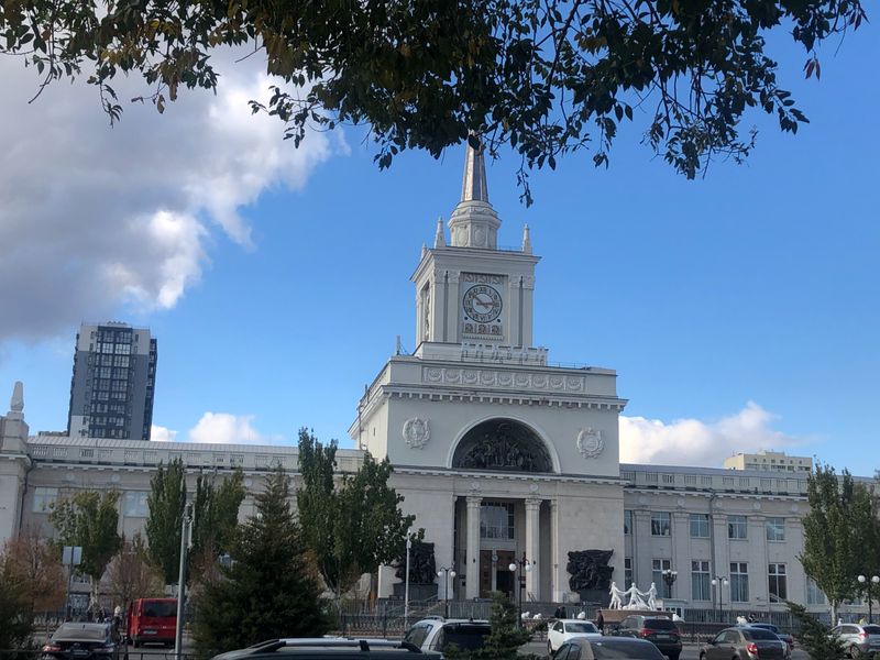 Обзорная экскурсия в городе-герое Сталинграде - индивидуальная экскурсия в Волгограде на машине гида длительностью 4 часа с количеством участников до 5 человек цена экскурсии 17000₽