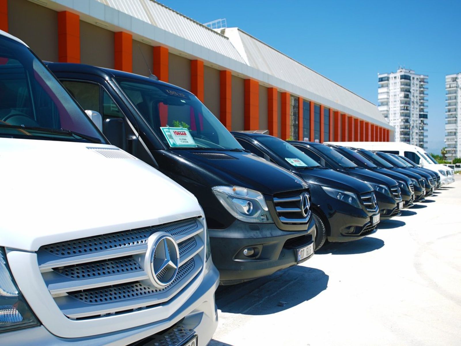 Авто на любой вкус и количество пассажиров