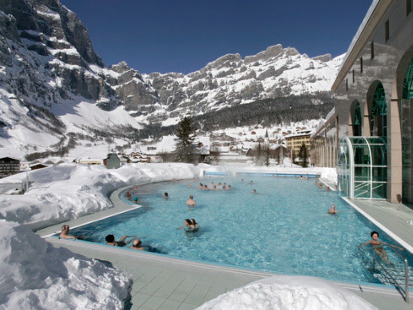 Бассейн в спа