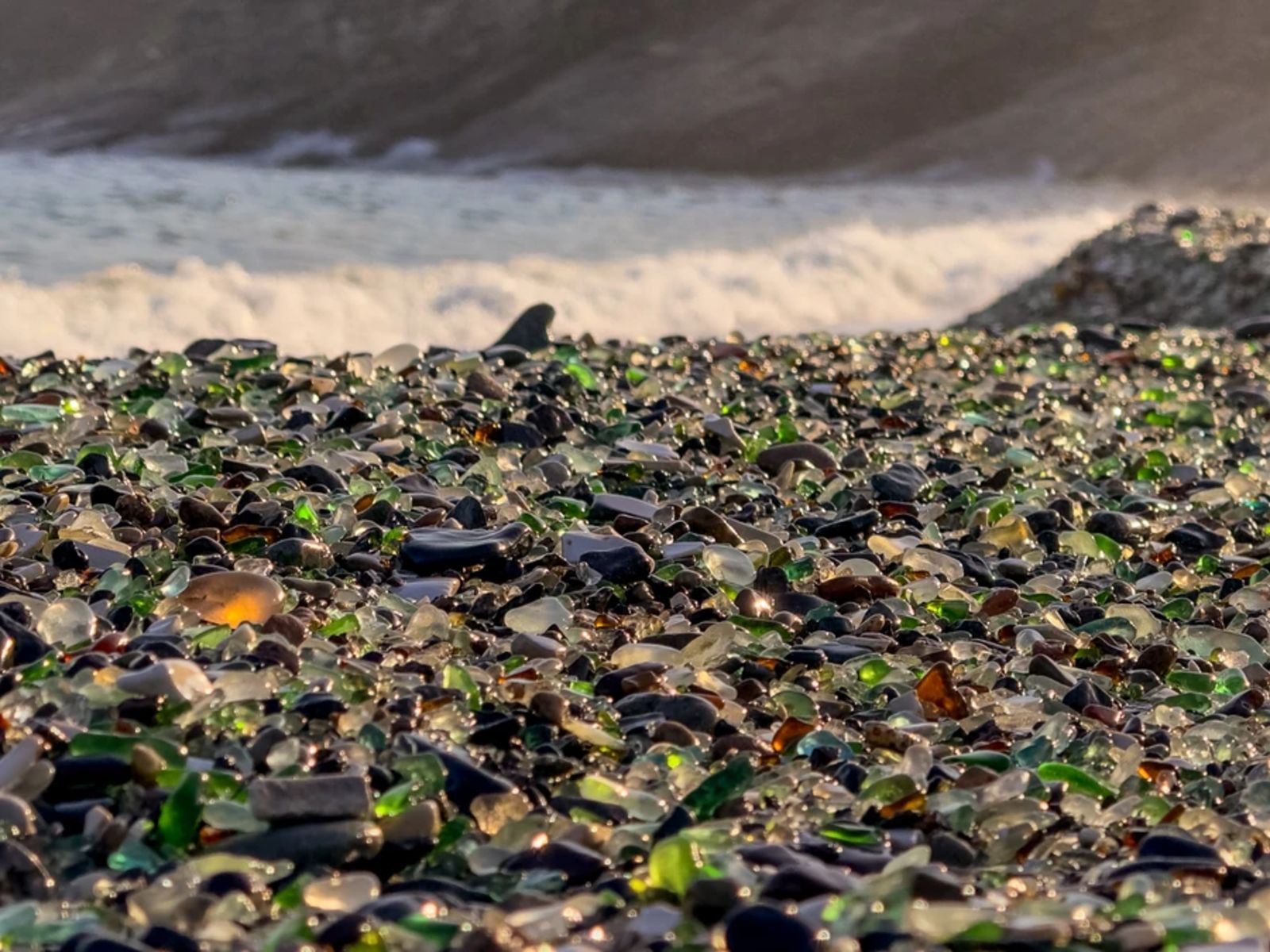 Пляж бухты Стеклянной