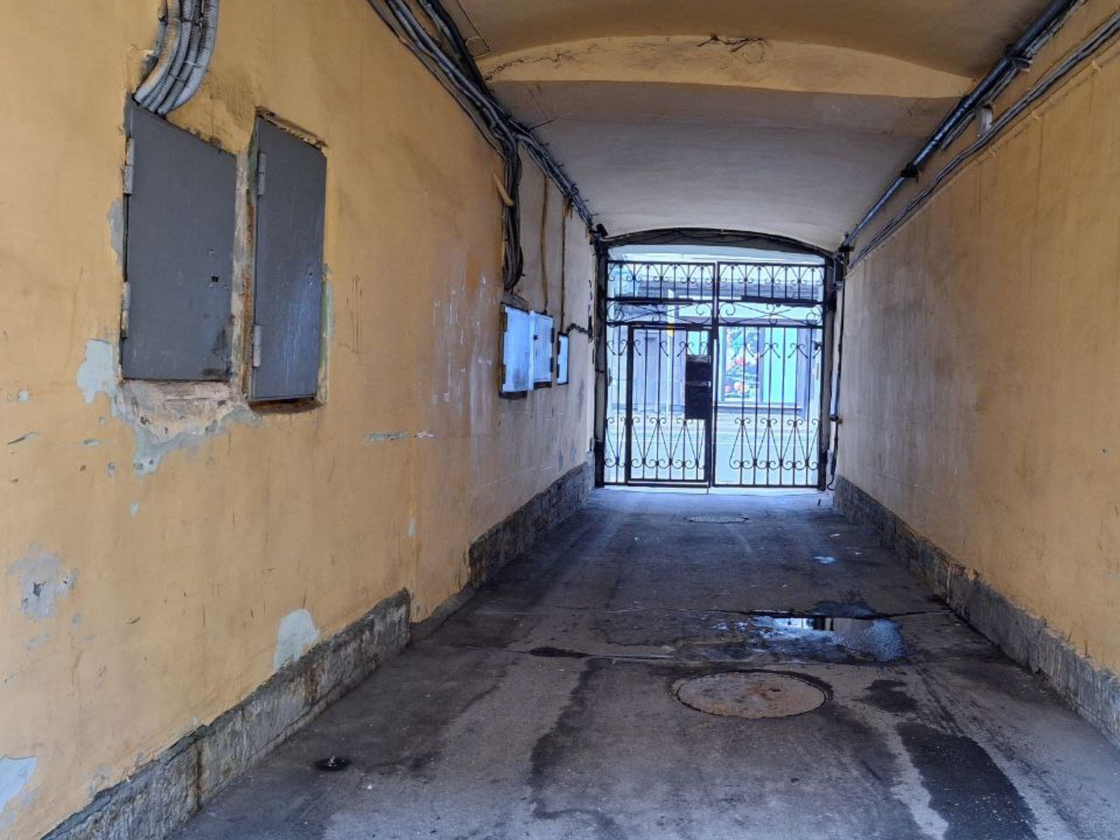 Изучим особенности дворов доходных домов 