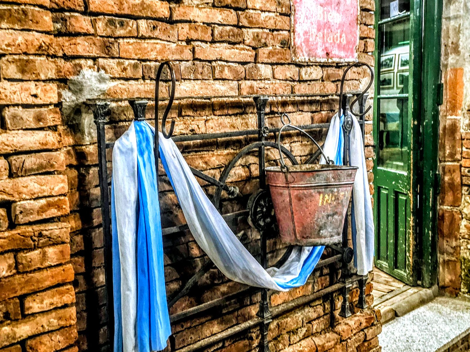 Местный колорит