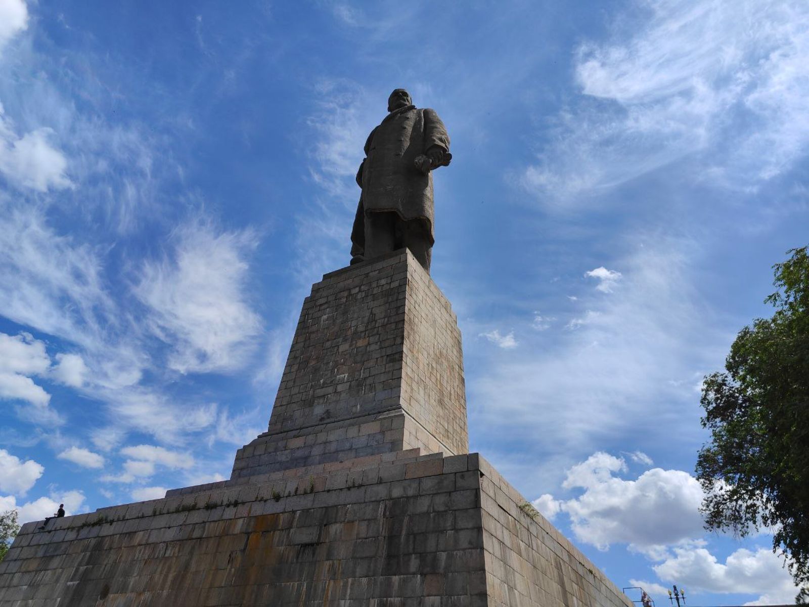 Самая высокая статуя Ленина в мире