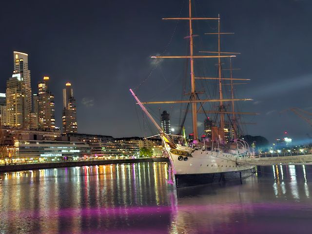 Экскурсия по ночному району Пуэрто-Мадеро в Буэнос-Айресе