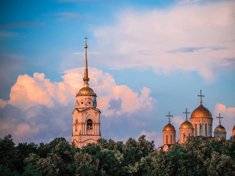 Экскурсия по городу Владимиру: легенды и тайны старой столицы - индивидуальная экскурсия во Владимире пешком длительностью 2 часа с количеством участников до 6 человек цена экскурсии 4800₽