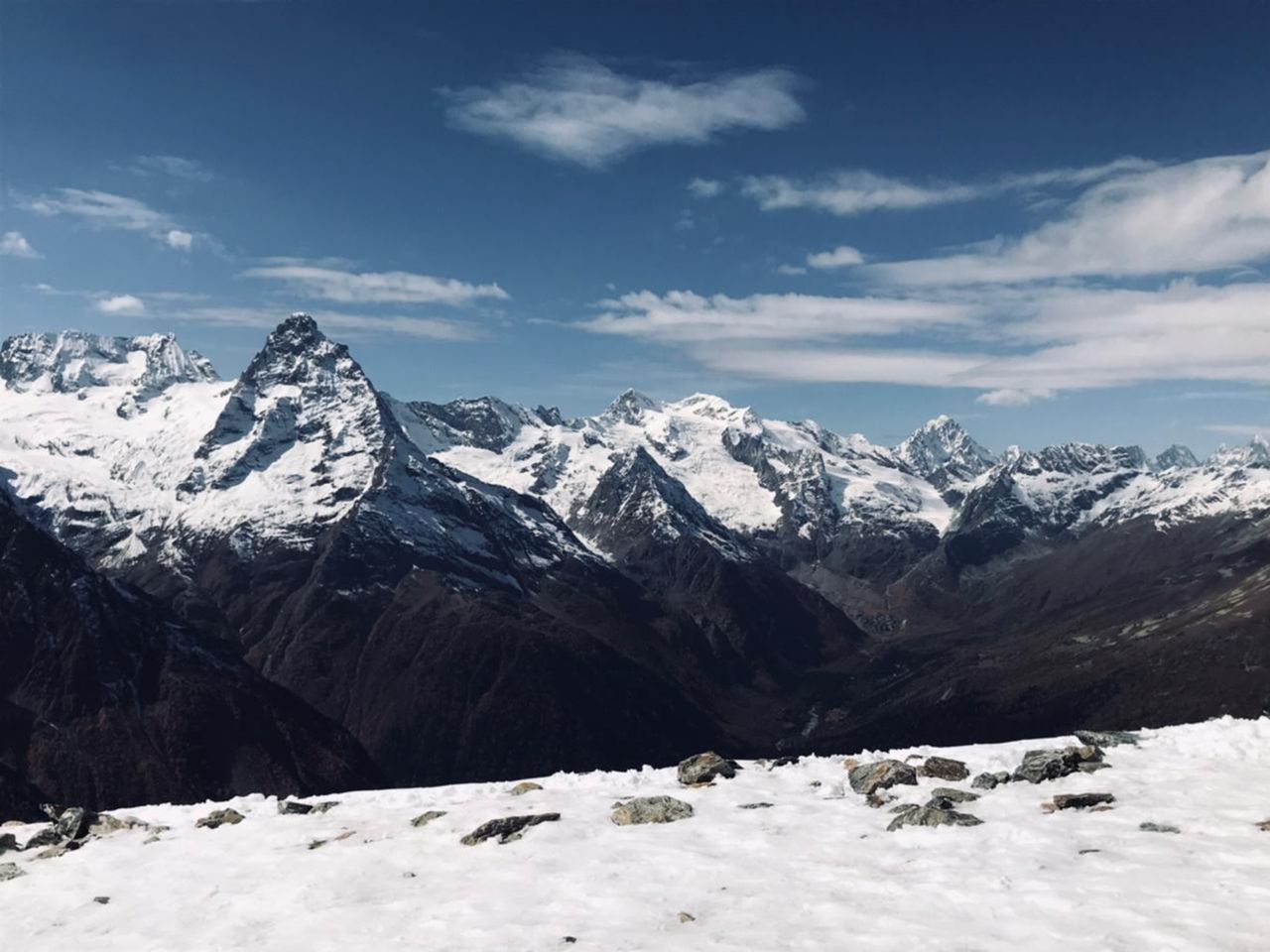 Экскурсия в Домбай, Шоанинский храм Х в. и термальные источники - индивидуальная экскурсия в Пятигорске на машине гида длительностью более 12 часов с количеством участников до 4 человек цена экскурсии 18700₽
