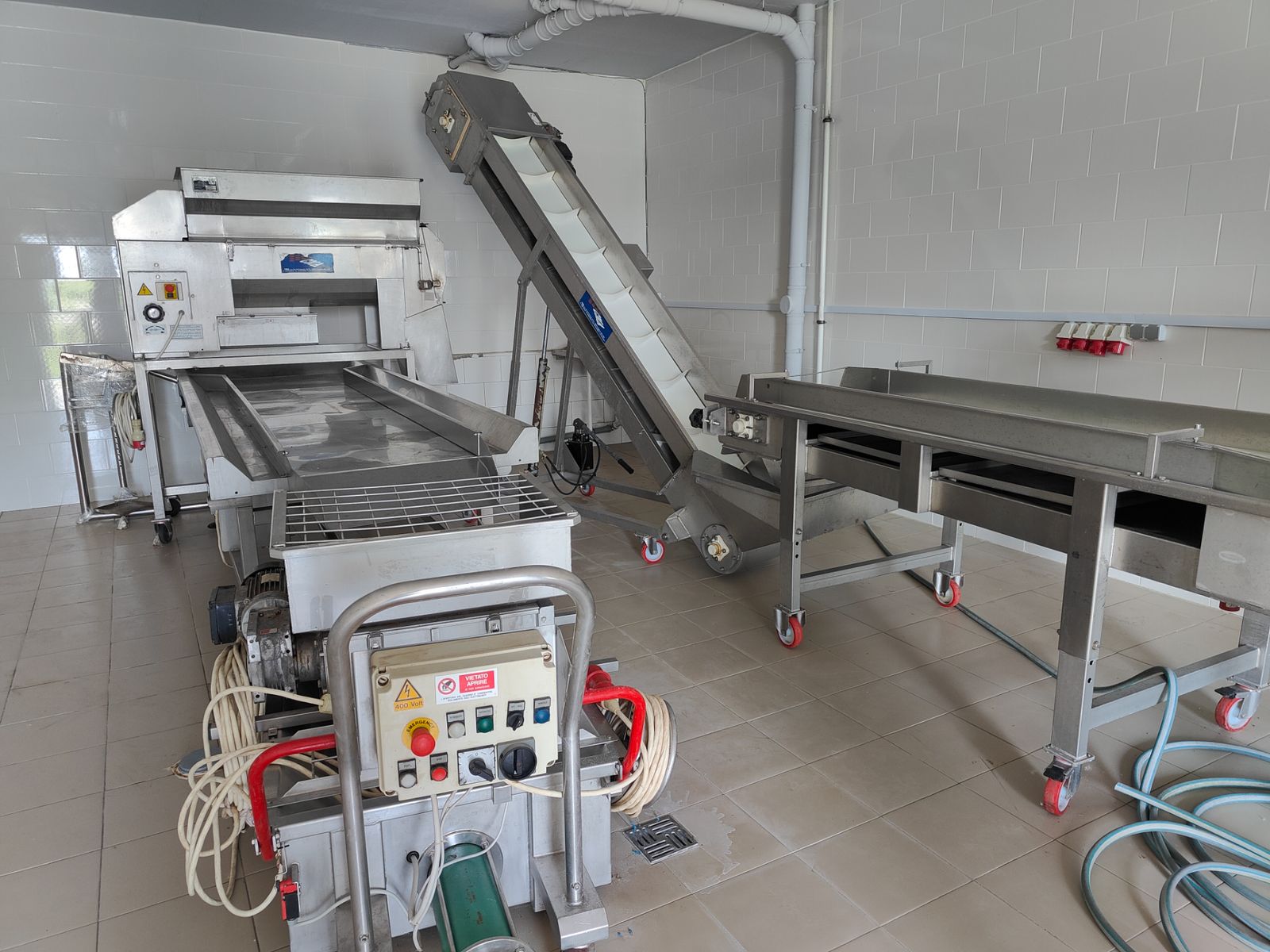 Цех производства винодельни "Вилла София"