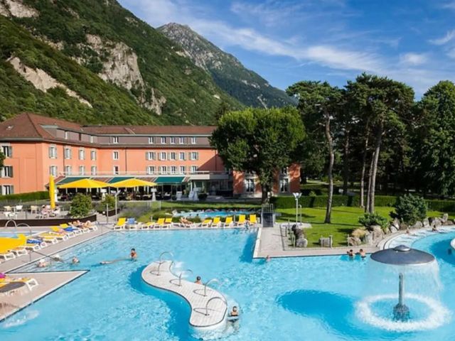 Индивидуальная поездка из Берна на термальный курорт Лавей-ле-Бан