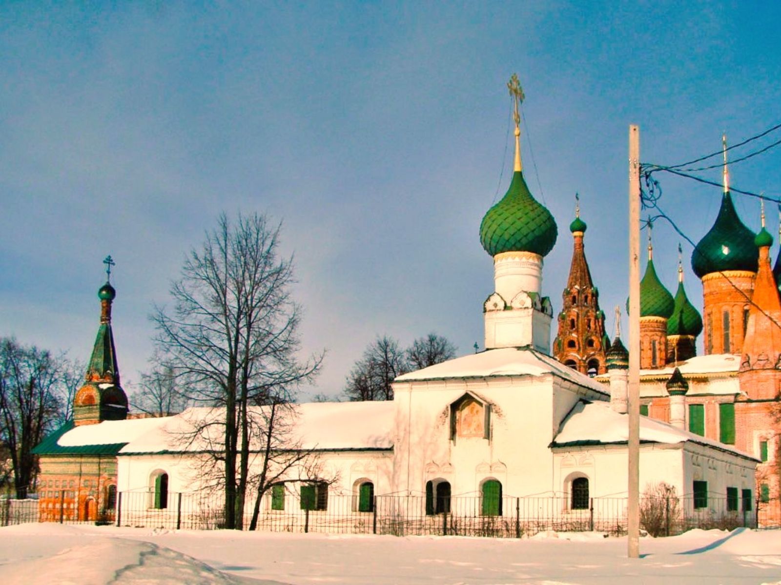 Церкви Тихвинской Богоматери и Николы Мокрого