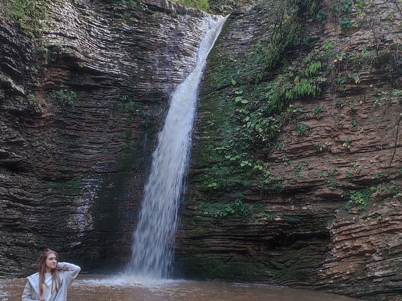 Групповая экскурсия к водопадам Руфабго и в Гузерипль - групповая экскурсия в Майкопе на машине гида длительностью 7 часов с количеством участников до 18 человек цена экскурсии 3750₽