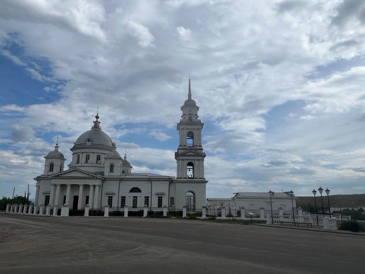 Индивидуальная обзорная экскурсия из Улан-Удэ в город Кяхта - индивидуальная экскурсия в Улан-Удэ на машине гида длительностью 12 часов с количеством участников до 6 человек цена экскурсии 32000₽
