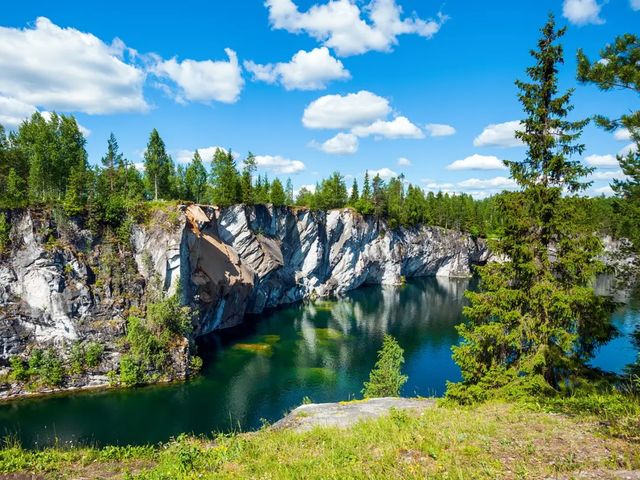 Экскурсия из Петрозаводска в парк Рускеала — сокровище Карелии — фото 2