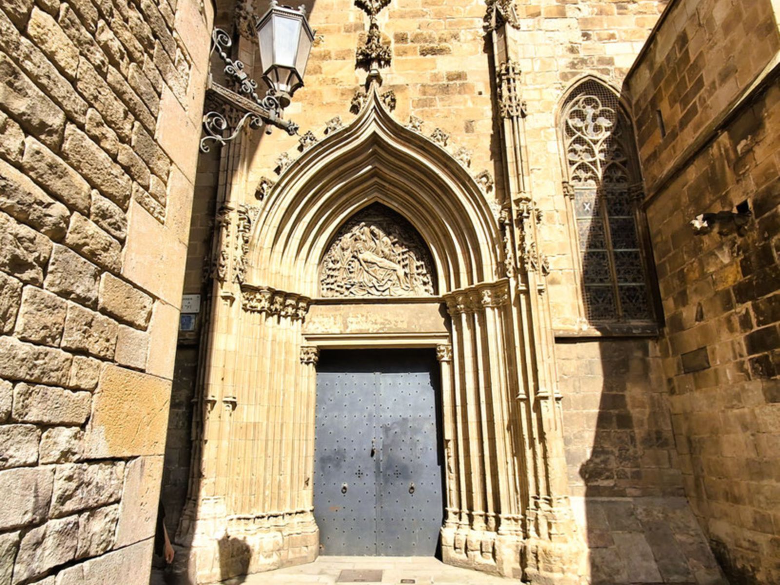 Время не властно над этими улочками