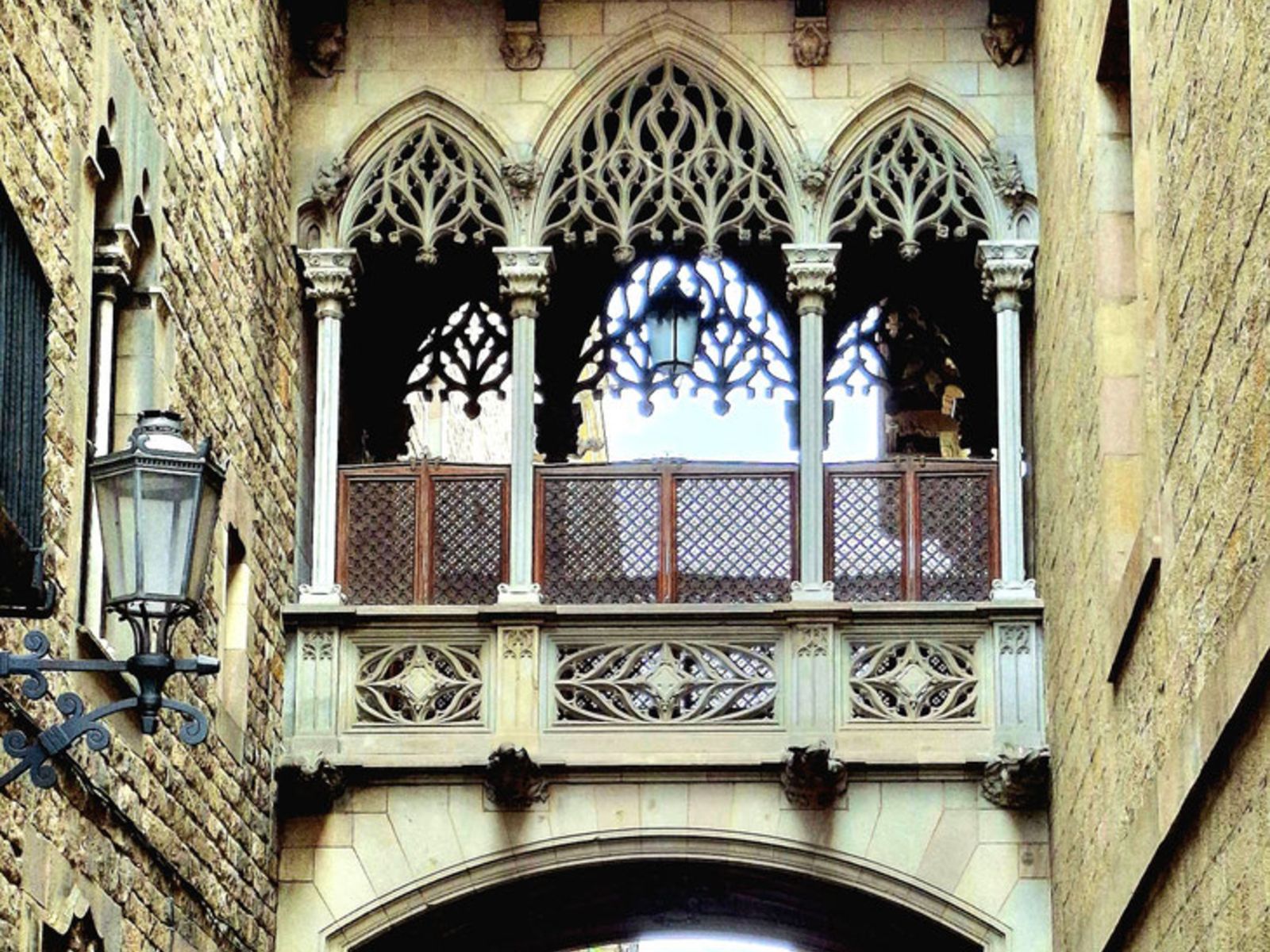 Мост Епископа, также известный как Мост поцелуев