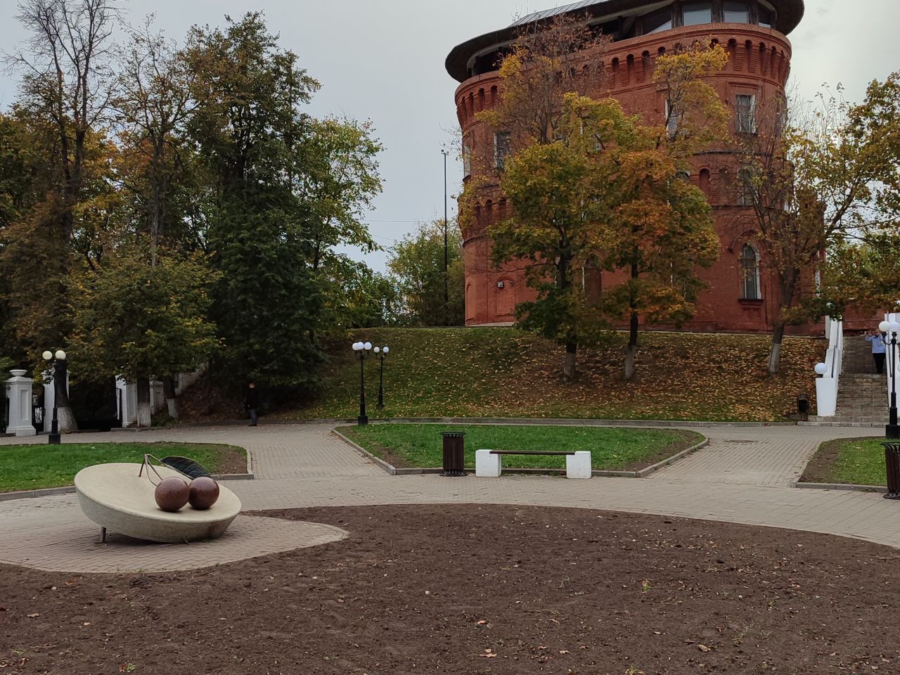 Индивидуальная экскурсия по Владимиру с гидом - индивидуальная экскурсия во Владимире пешком длительностью 2 часа с количеством участников до 6 человек цена экскурсии 5500₽