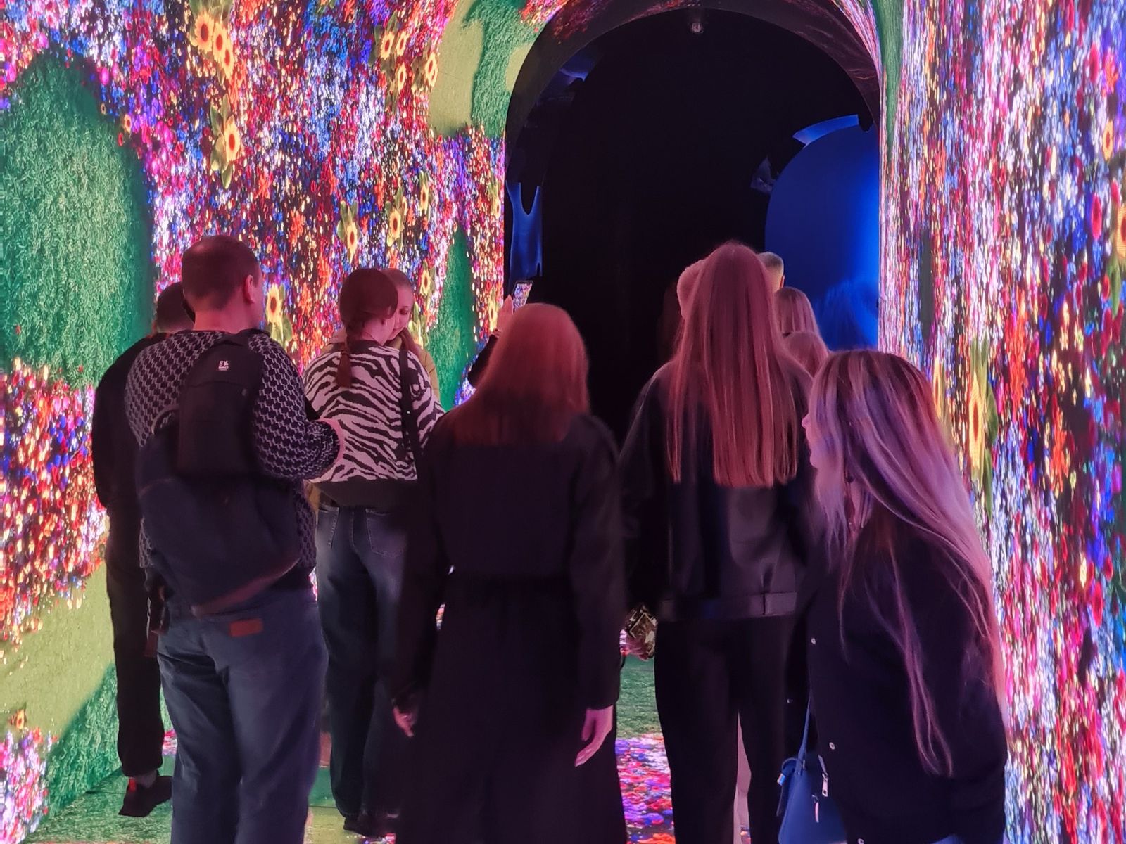 Инсталляция "Живая природа" в "Кроличьей норе" "Парка облаков" парка "Краснодар"