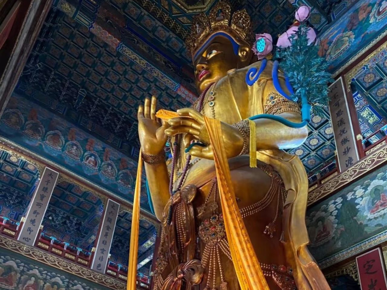 Экскурсия в храмы Неба и Юнхэгун + прогулка по пекинским хутунам - индивидуальная экскурсия в Пекине на машине гида длительностью 8 часов с количеством участников до 6 человек цена экскурсии 195$