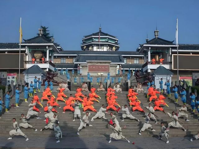 Экскурсия из Лояна в монастырь Шаолинь и Храм Белой Лошади — фото 3