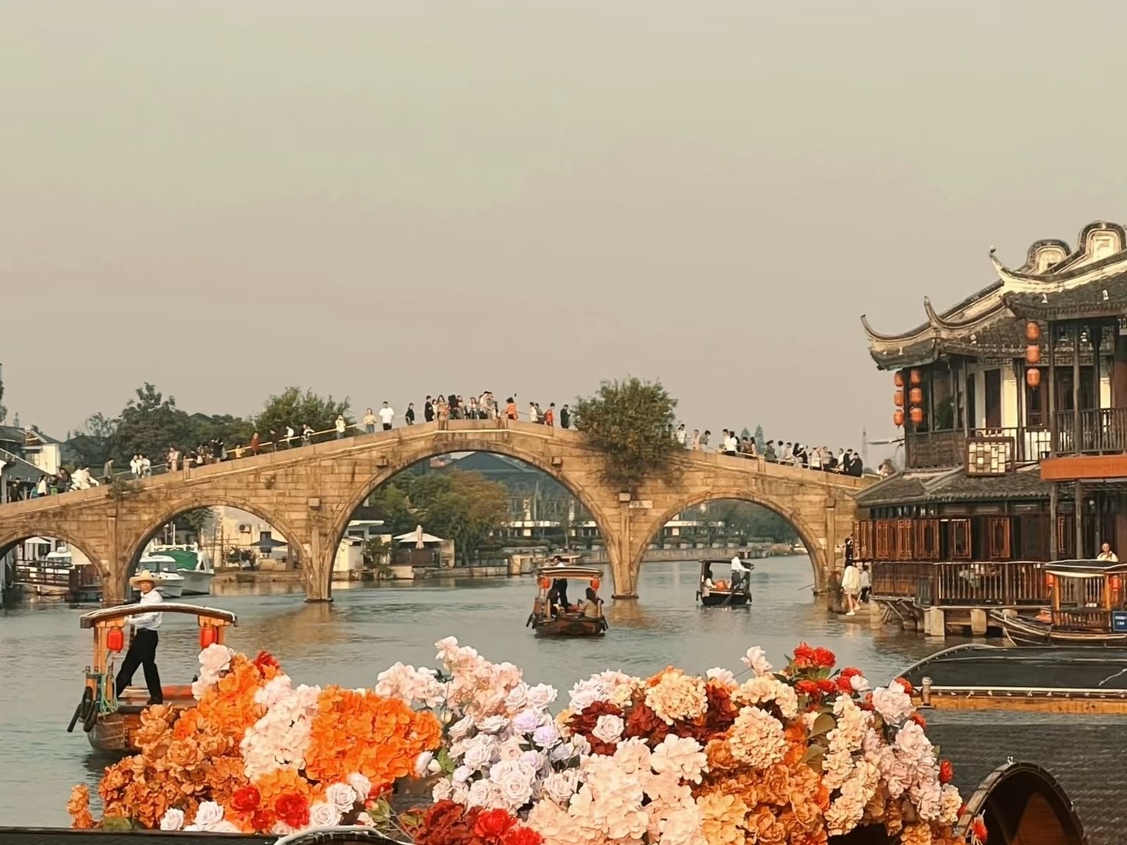 Мост Фаншэн (Fangsheng Bridge) — символ города