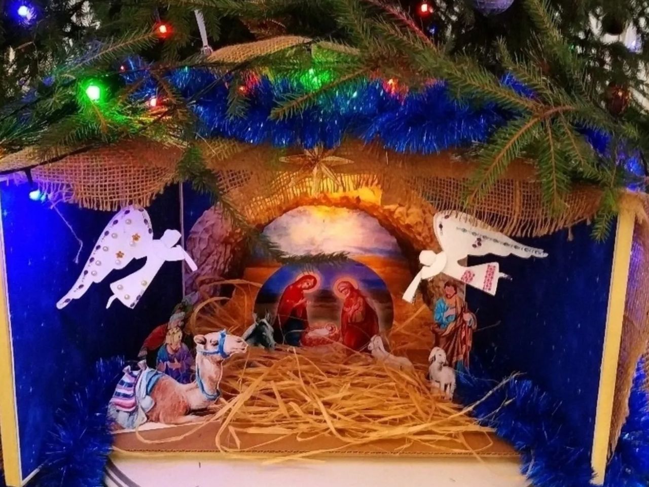 Интерактивная экскурсия "Рождество сто лет назад" - индивидуальная экскурсия в Санкт-Петербурге пешком длительностью 1.5 часа с количеством участников до 10 человек цена экскурсии 7500₽