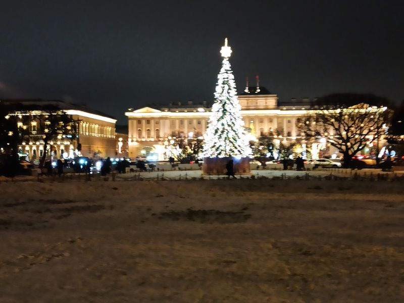 Мариинский дворец и Синий мост