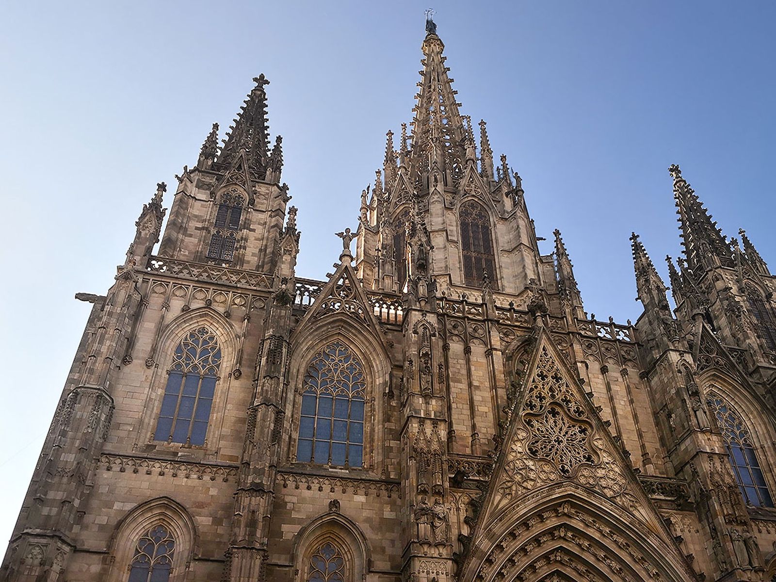 Главный фасад кафедрального собора