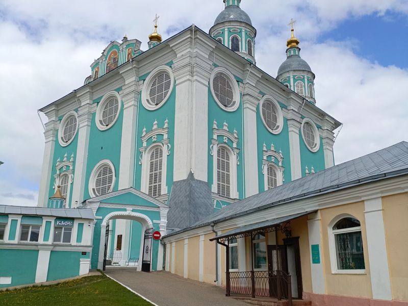Обзорная экскурсия по Смоленску пешком: всё самое-самое - индивидуальная экскурсия в Смоленске пешком длительностью 2.5 часа с количеством участников до 8 человек цена экскурсии 5380₽