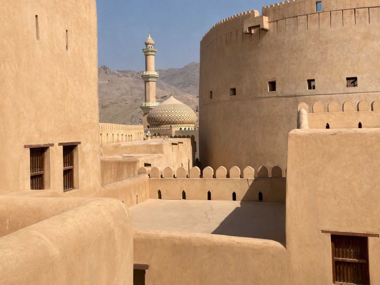 Экскурсия в древнюю Низву + тайны внутренних районов Омана - индивидуальная экскурсия в Маскате на машине гида длительностью 7 часов с количеством участников до 6 человек цена экскурсии 467$