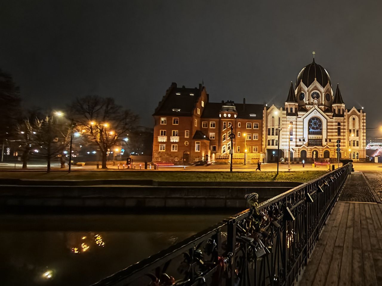 Квест-экскурсия "10 нитей над Преголей: мосты, что сшили город" - индивидуальная экскурсия в Калининграде пешком длительностью 5 часов с количеством участников до 4 человек цена экскурсии 8500₽