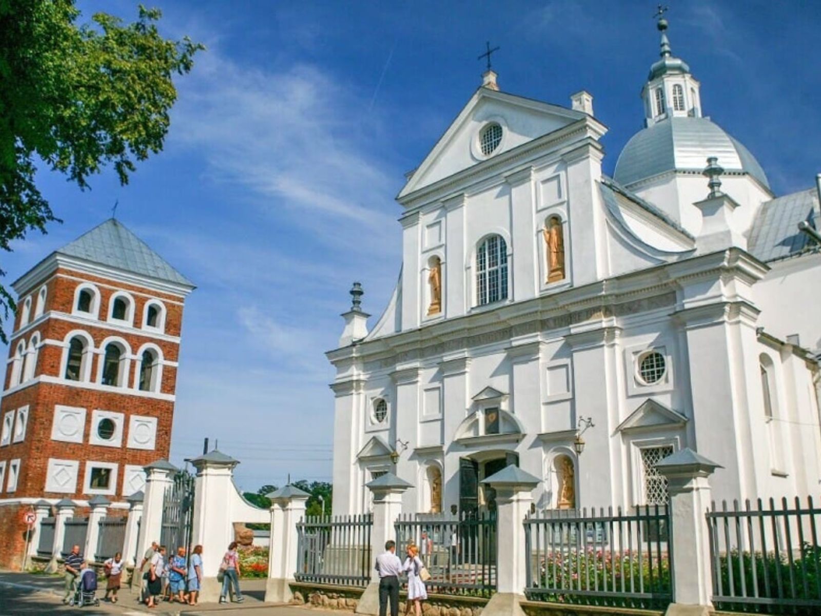 Фарный костёл