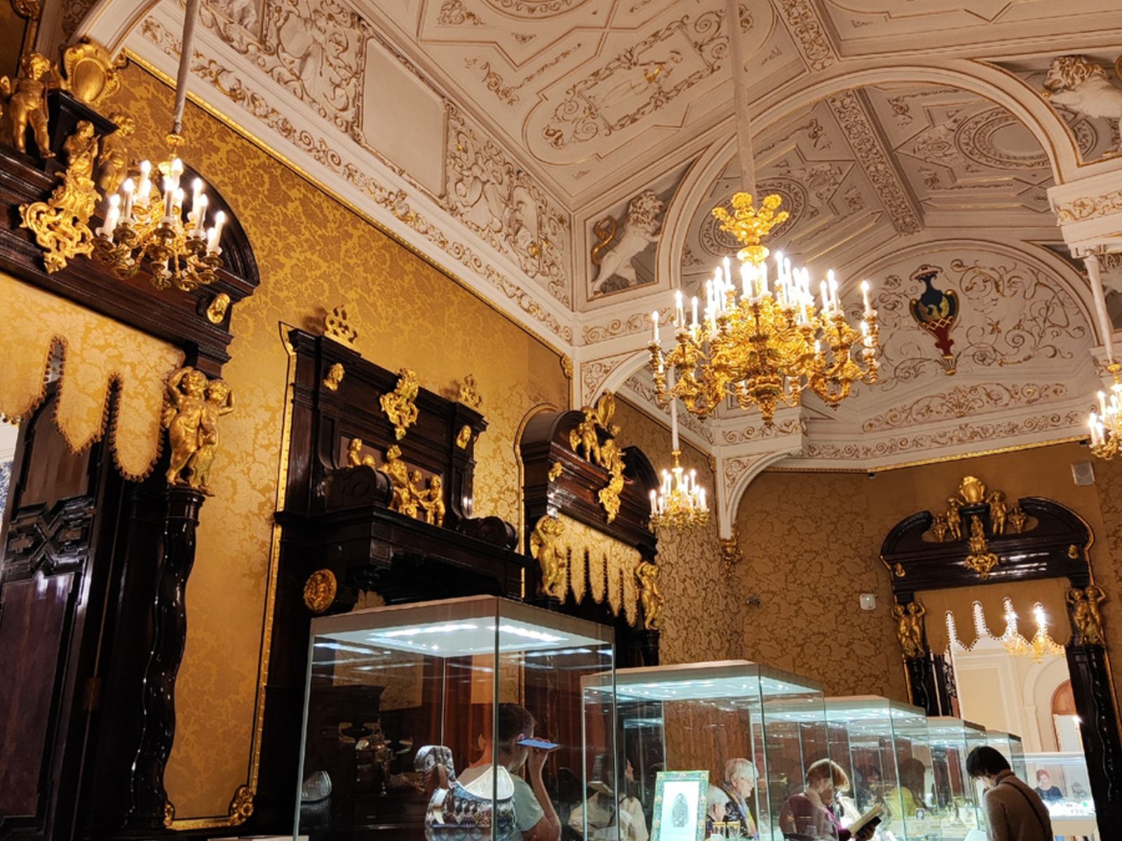 Золотая гостиная Музея Фаберже