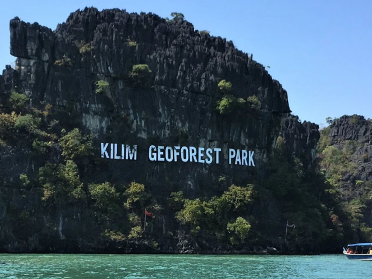 Обзорная экскурсия по мангровым лесам Лангкави - индивидуальная экскурсия на Лангкави длительностью 4 часа с количеством участников до 6 человек цена экскурсии 100€