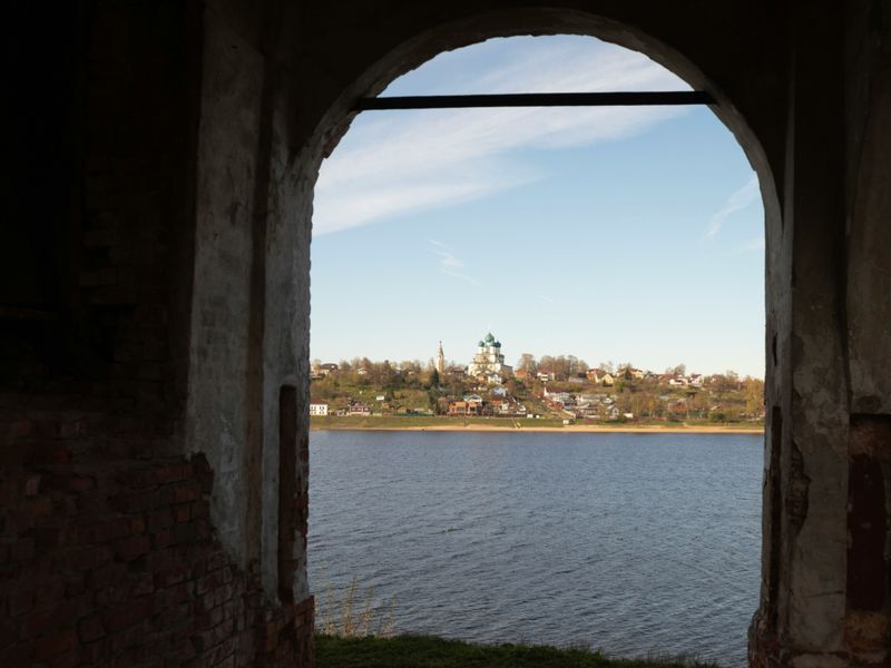 Едем в Тутаев: история Романов-Борисоглебска - индивидуальная экскурсия в Ярославле на машине гостей длительностью 4 часа с количеством участников до 3 человек цена экскурсии 8000₽