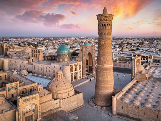 Обзорная экскурсия из Самарканда в загадочную Бухару на авто