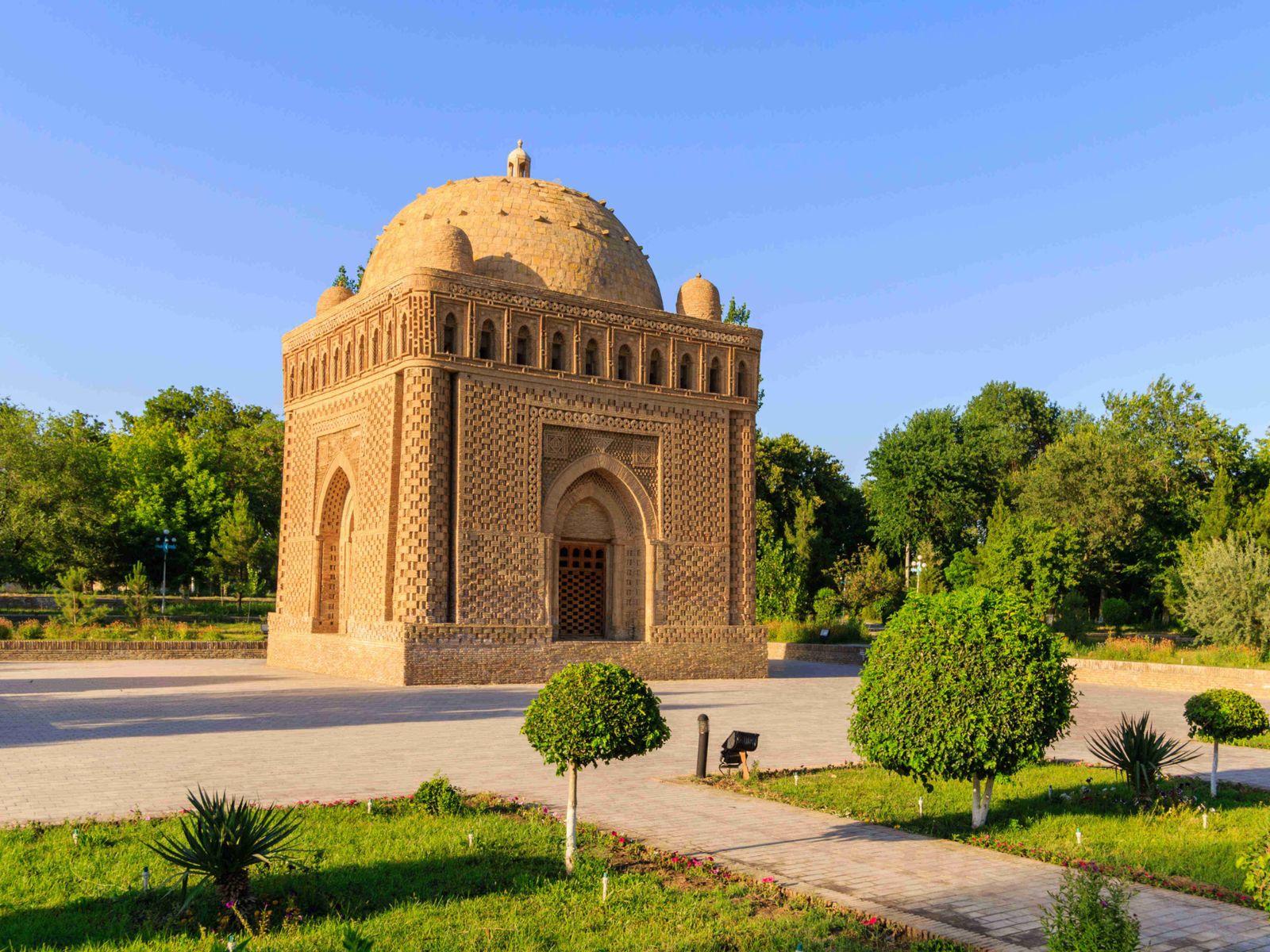 Мавзолей Исмаила Самани