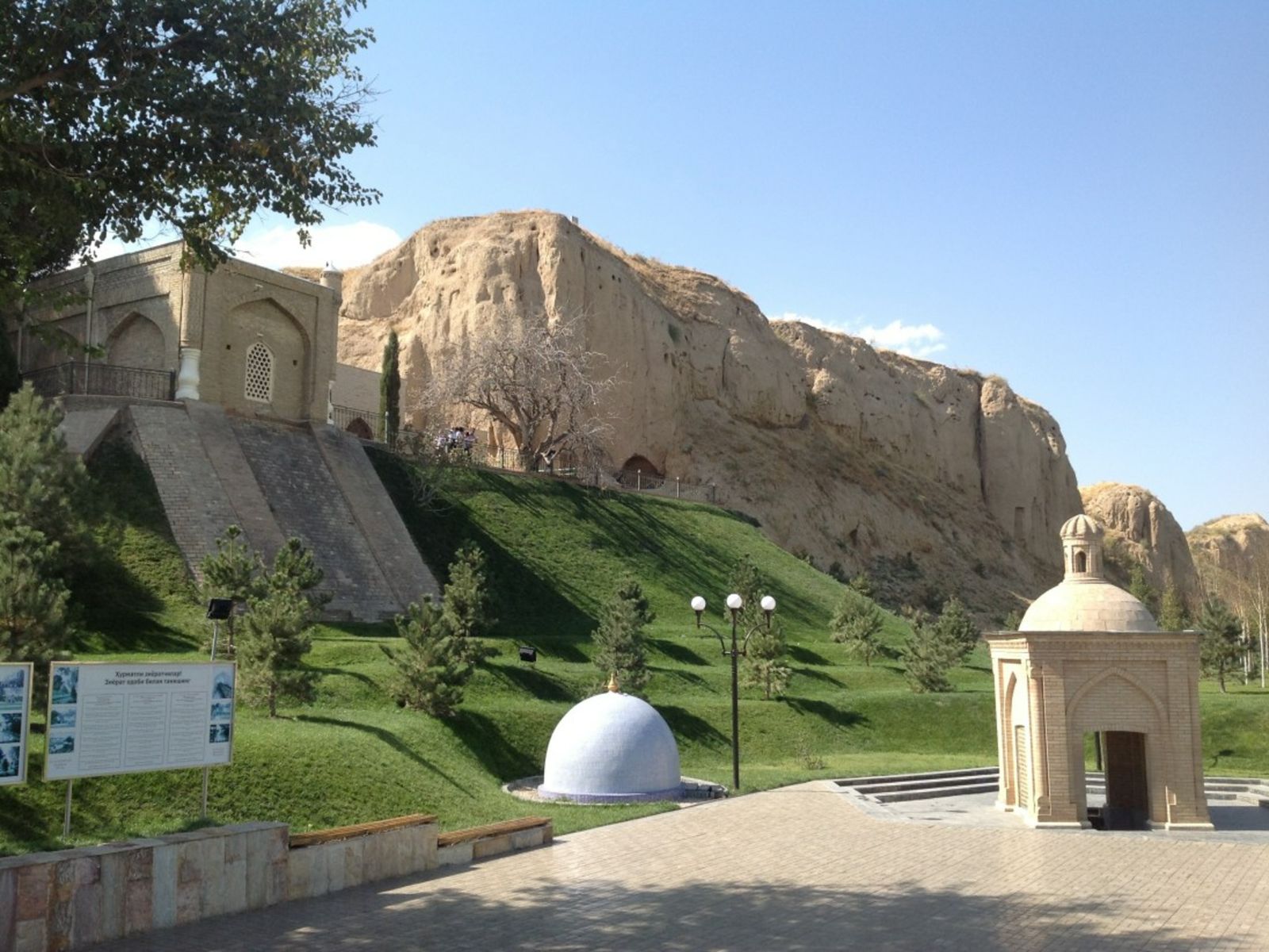 Мавзолей Ходжи Данияра