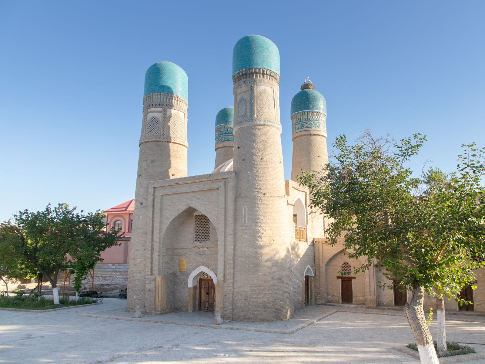 Медресе Чор-Минор