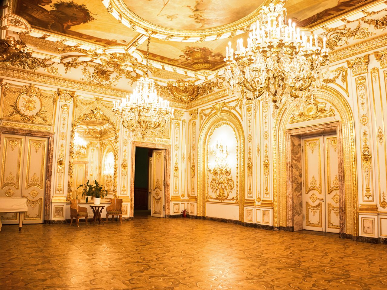 Экскурсия в особняк Половцова — редкий интерьерный Петербург - групповая экскурсия в Санкт-Петербурге пешком длительностью 1 час с количеством участников до 20 человек цена экскурсии 2375₽