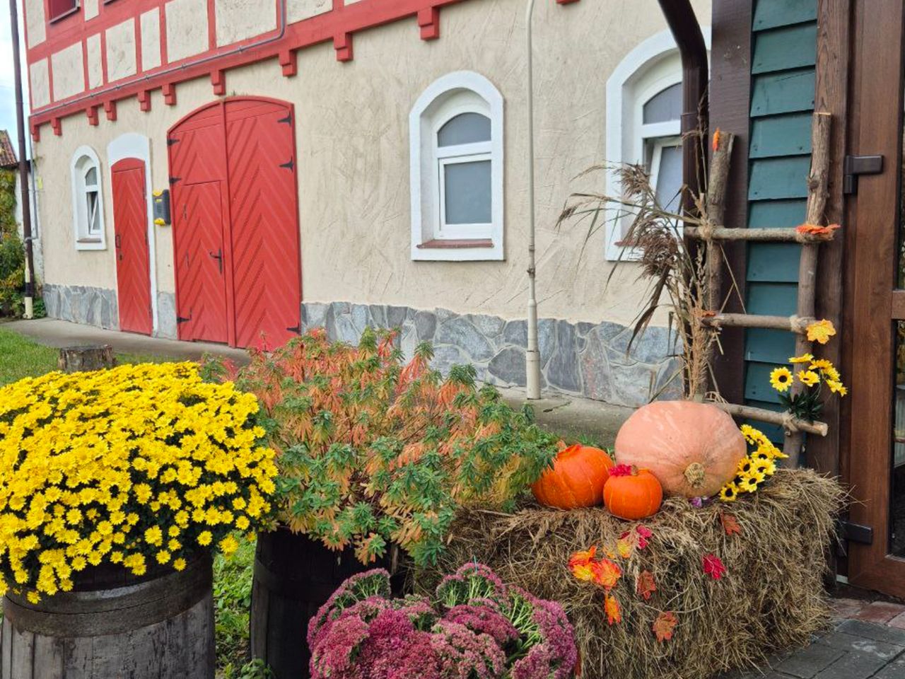 Групповая экскурсия по малым городам + "Сказка фонарщика" - групповая экскурсия в Калининграде на автобусе длительностью 7.5 часов с количеством участников до 10 человек цена экскурсии 5700₽