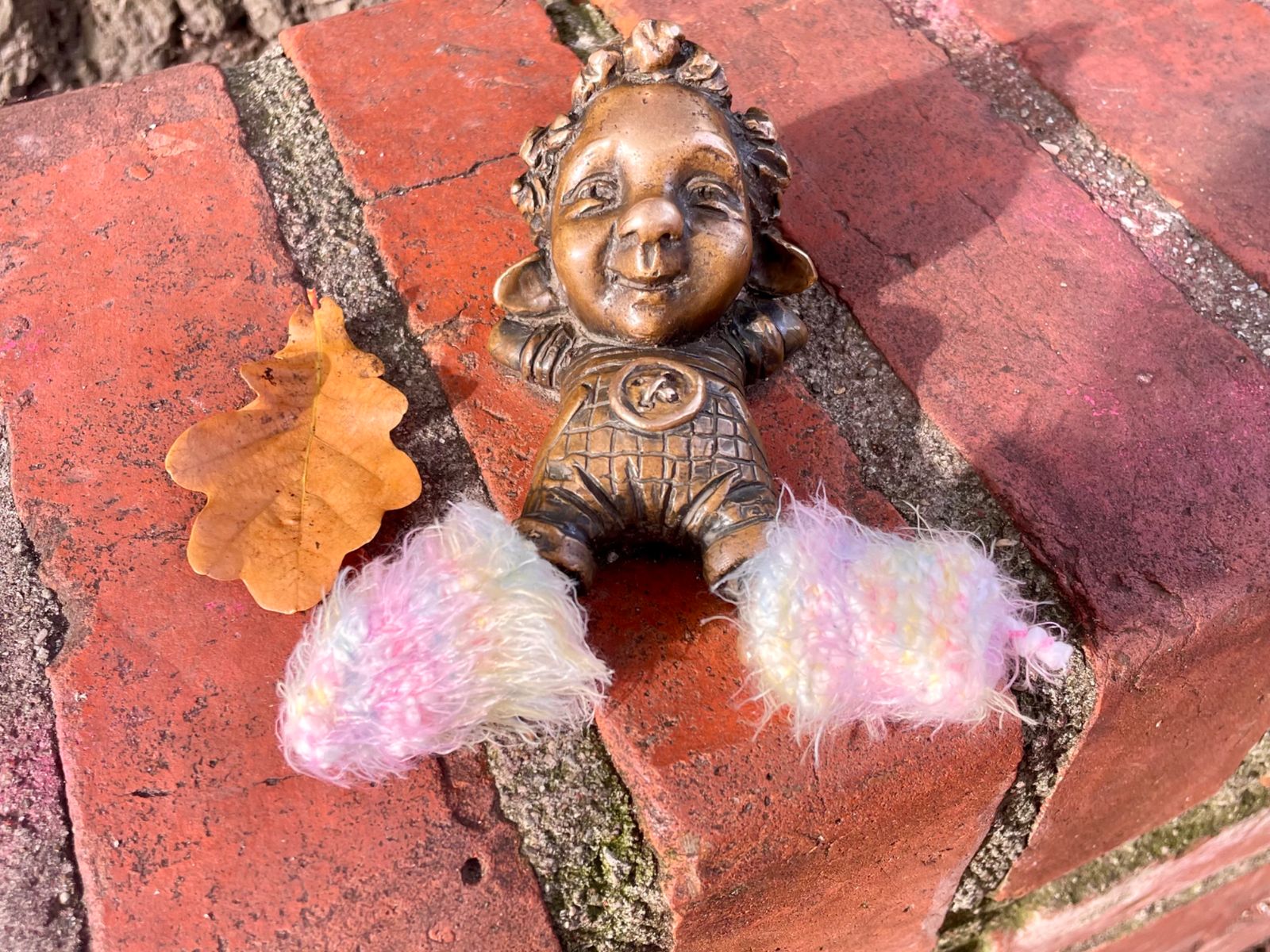 Младший братишка Антошка