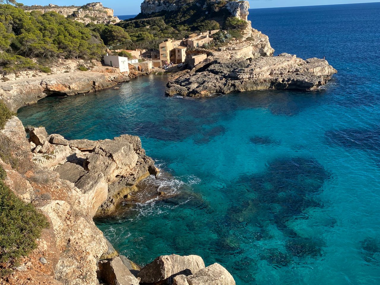 Фотоэкскурсия по топовым пляжам Восточного побережья Майорки - индивидуальная экскурсия в Пальма-де-Майорка на машине гида длительностью 6 часов с количеством участников до 4 человек цена экскурсии 400€