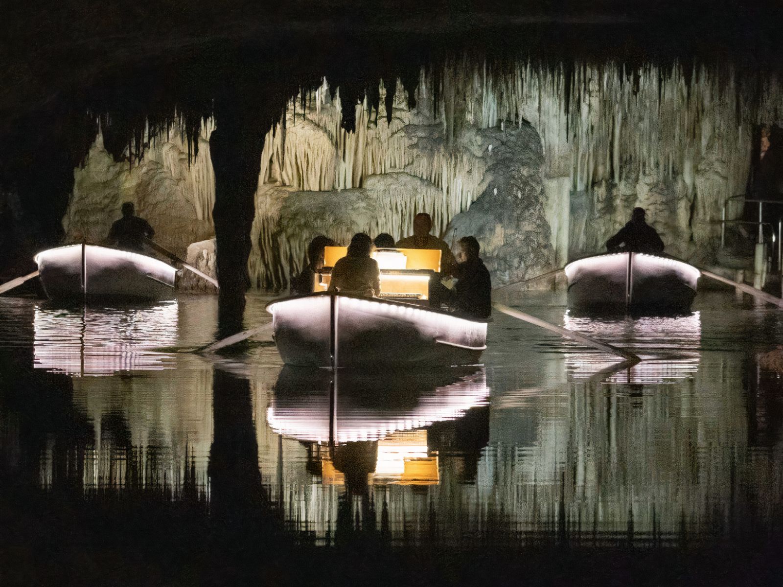 В пещерах Дракона