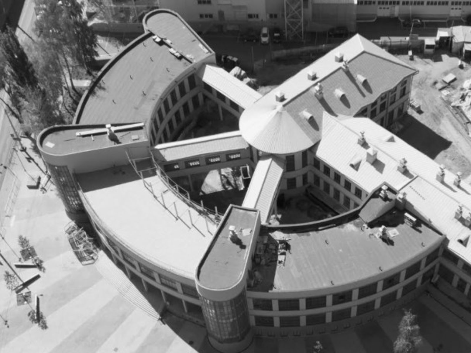 Здание фабрики-кухни — памятник архитектуры в стиле конструктивизма