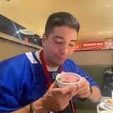 Дамир гид в Шанхае