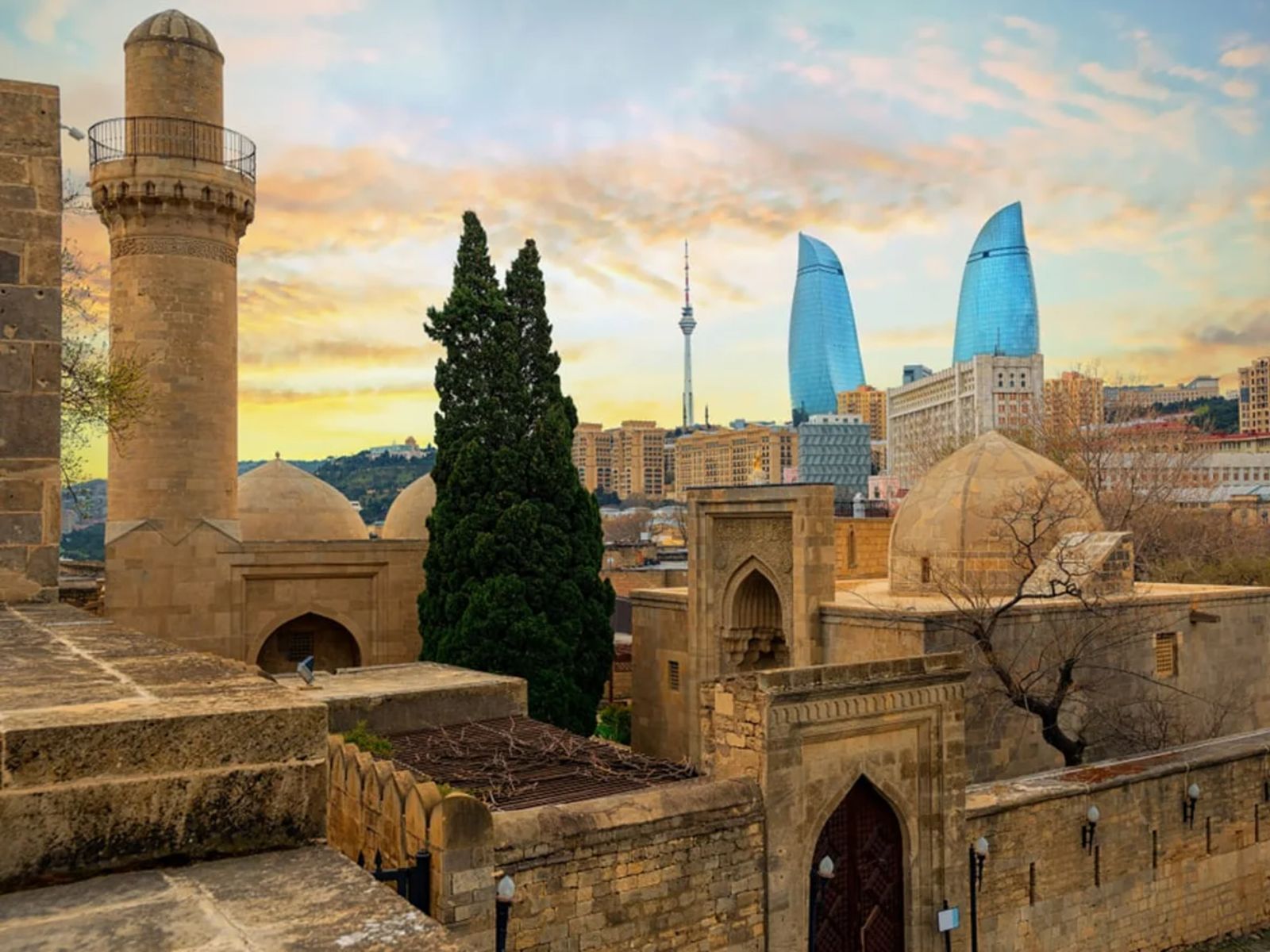 Вид на Ичери-Шехер