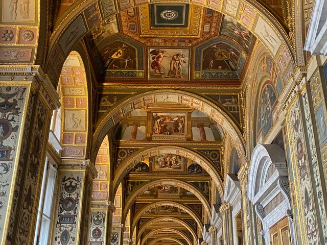 Индивидуальная обзорная экскурсия в Эрмитаж: истоки коллекции