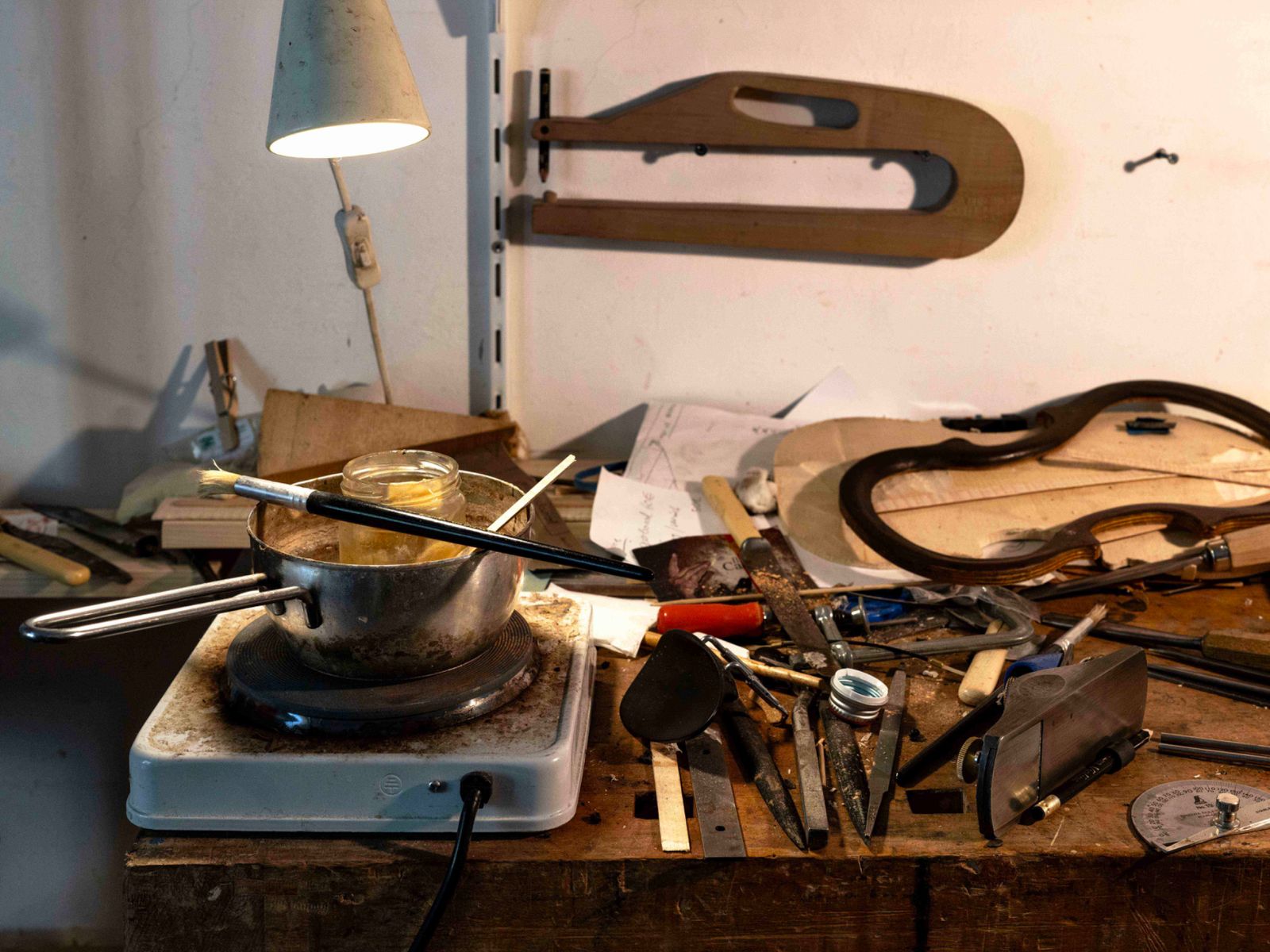 В мастерской