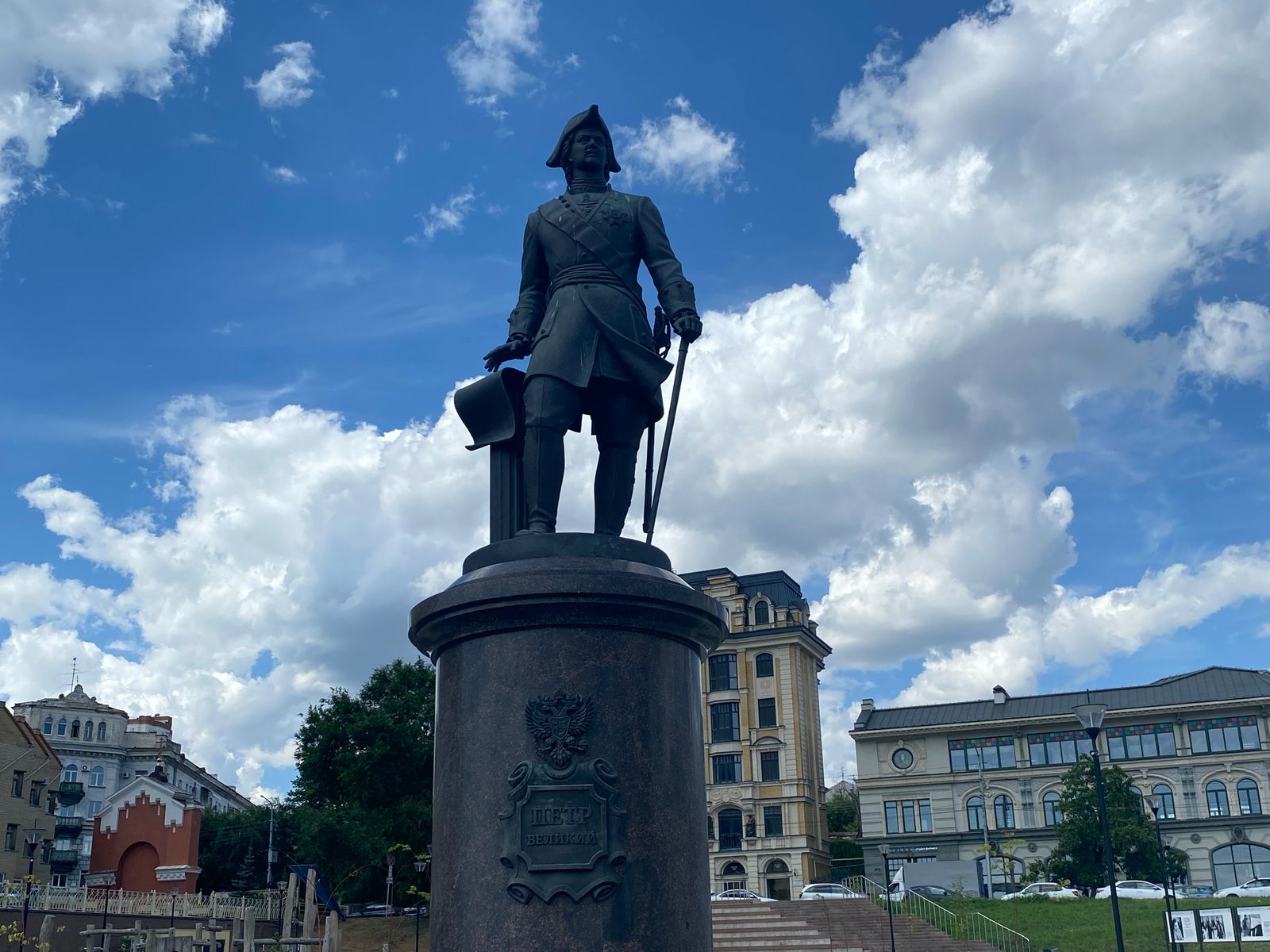 Памятник Петру I