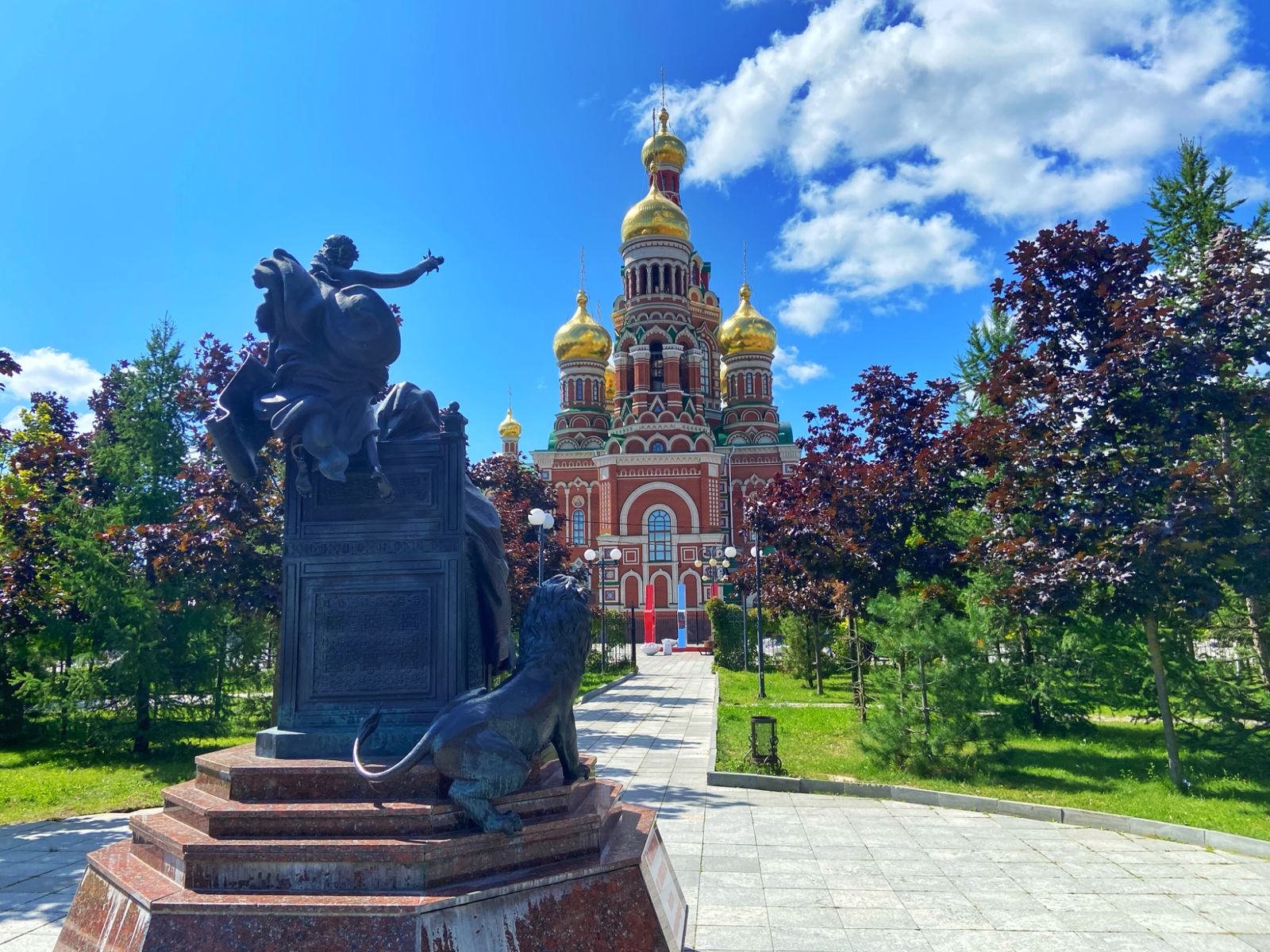 Памятник Лоренцо Медичи